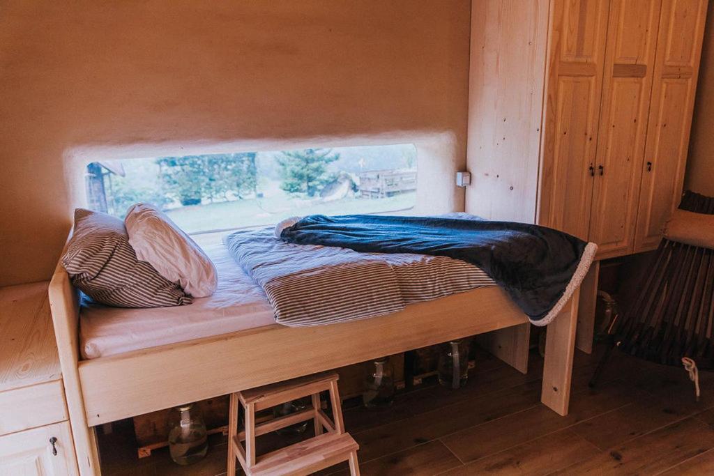 Sleeping With Bees - Tourist Farm Muha Leilighet Grosuplje Eksteriør bilde